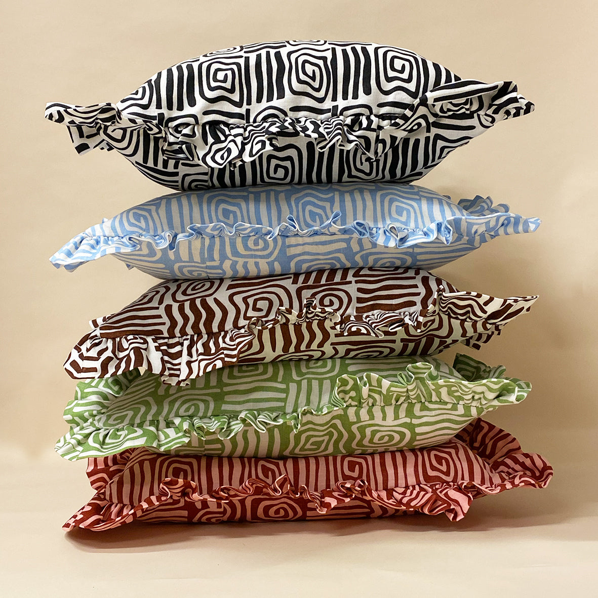 Pillow / Athena / Porcelain