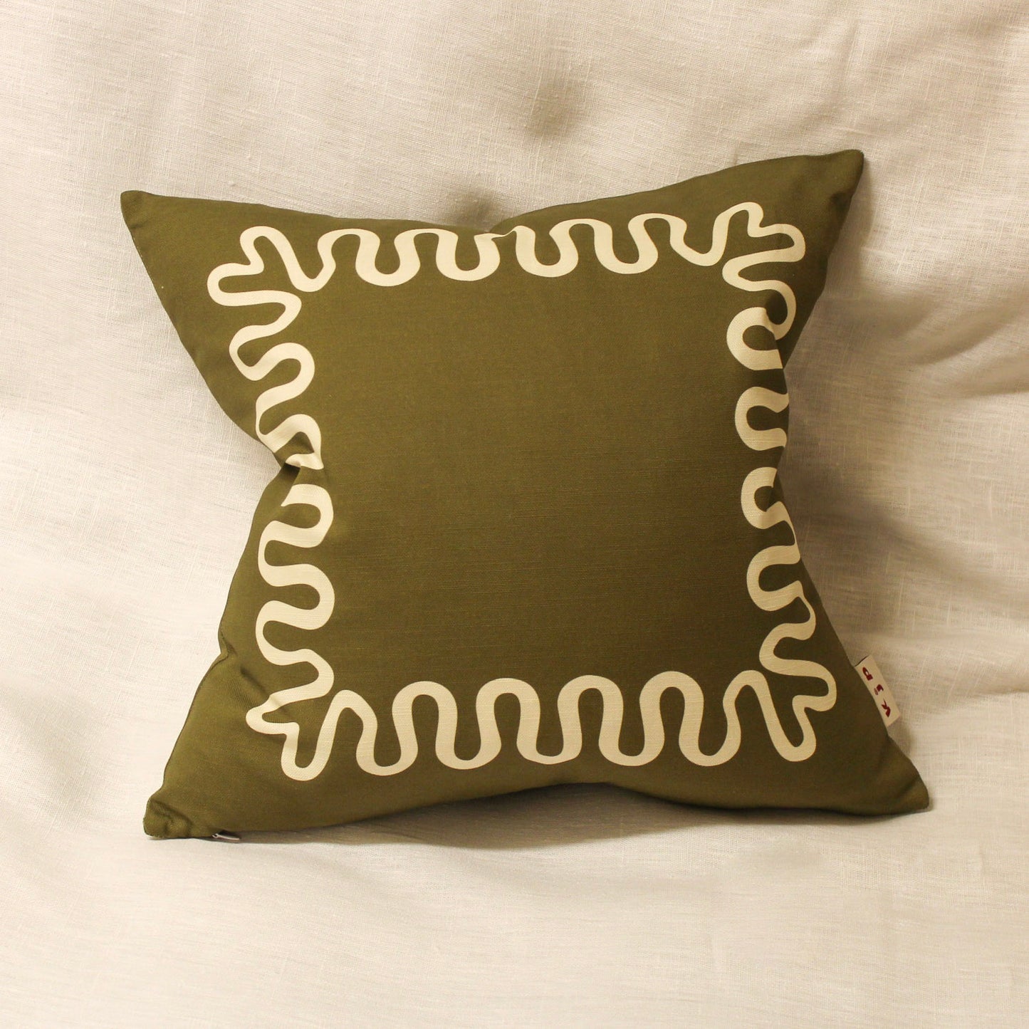 Pillow / Meander / Frog