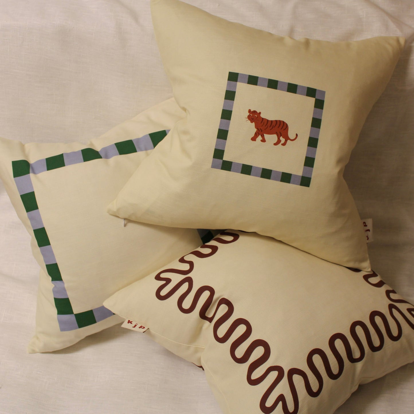 Pillow / Meander / Coffee + Milk